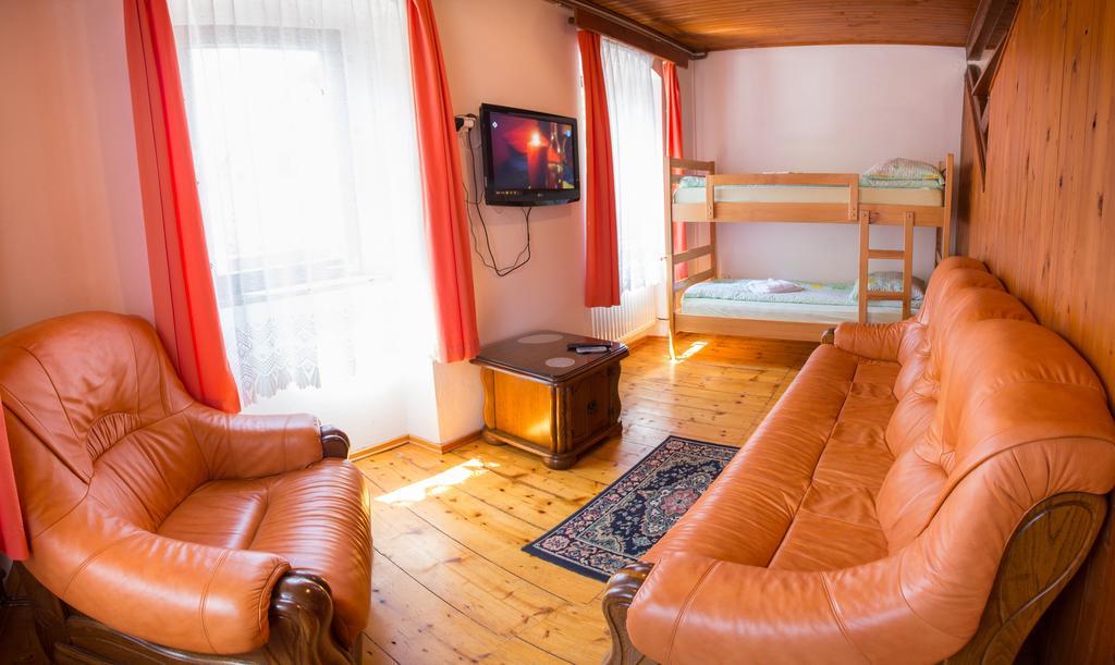 Guest House Gostisce Gacnk V Logu سيركنو الغرفة الصورة