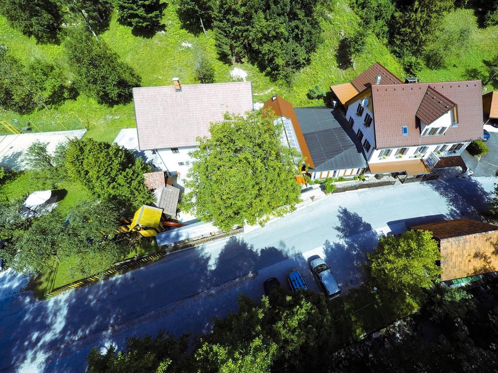 Guest House Gostisce Gacnk V Logu سيركنو المظهر الخارجي الصورة